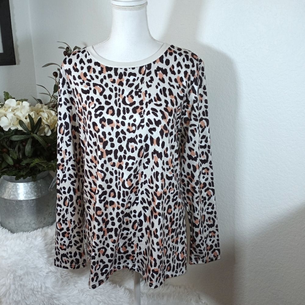 LEOPARD PRINT LONG SLEEVE T-SHIRT SZ.XL EUC - Picture 2 of 4